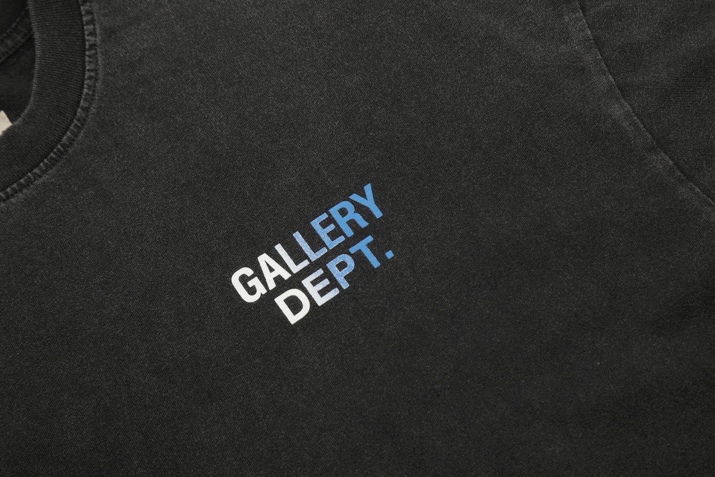 GALLERY DEPT New T-shirt D19